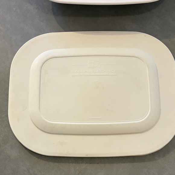 Corning Lidded Baking Dish - Picture 2 of 5